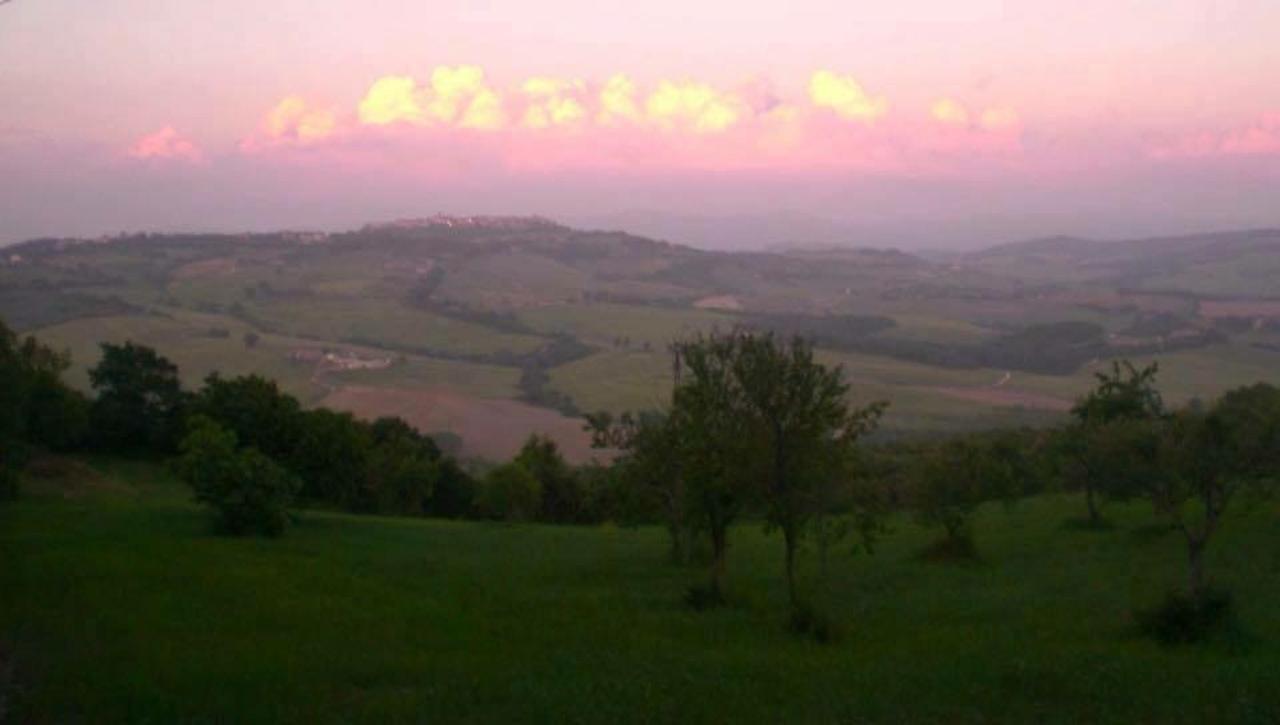 Podere Cerreto Casole dʼElsa Екстериор снимка